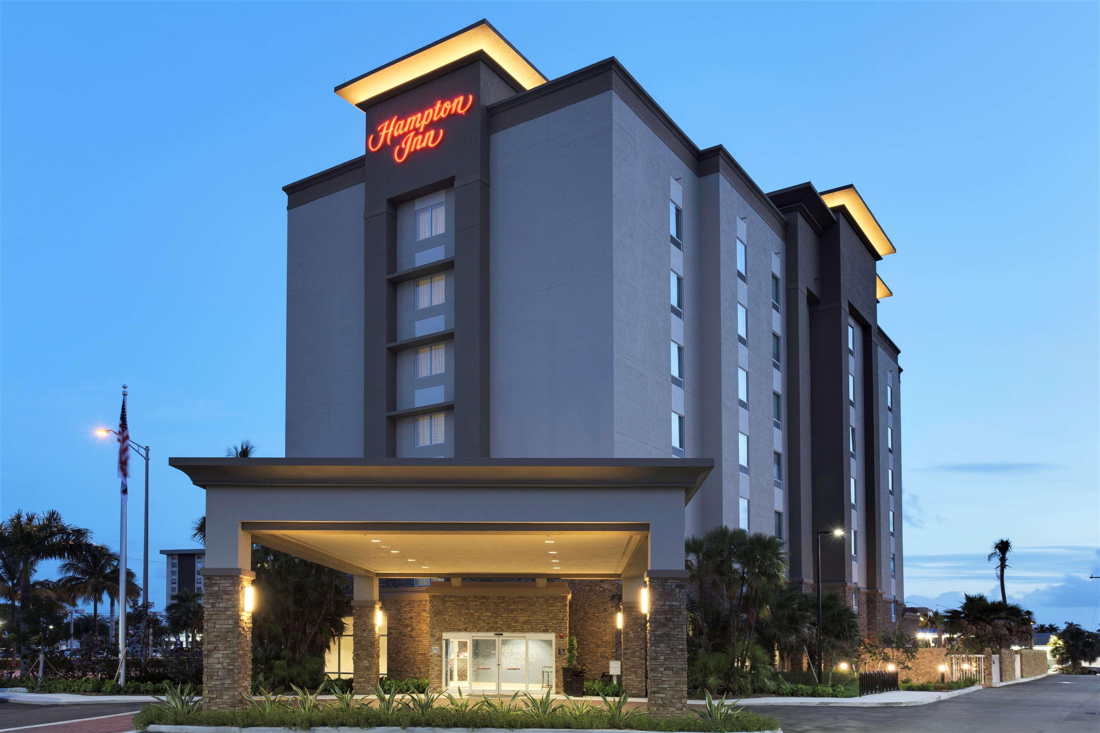 Hampton Inn Fort Lauderdale Pompano Beach Exterior foto